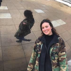 Meet your Posher, Olivia